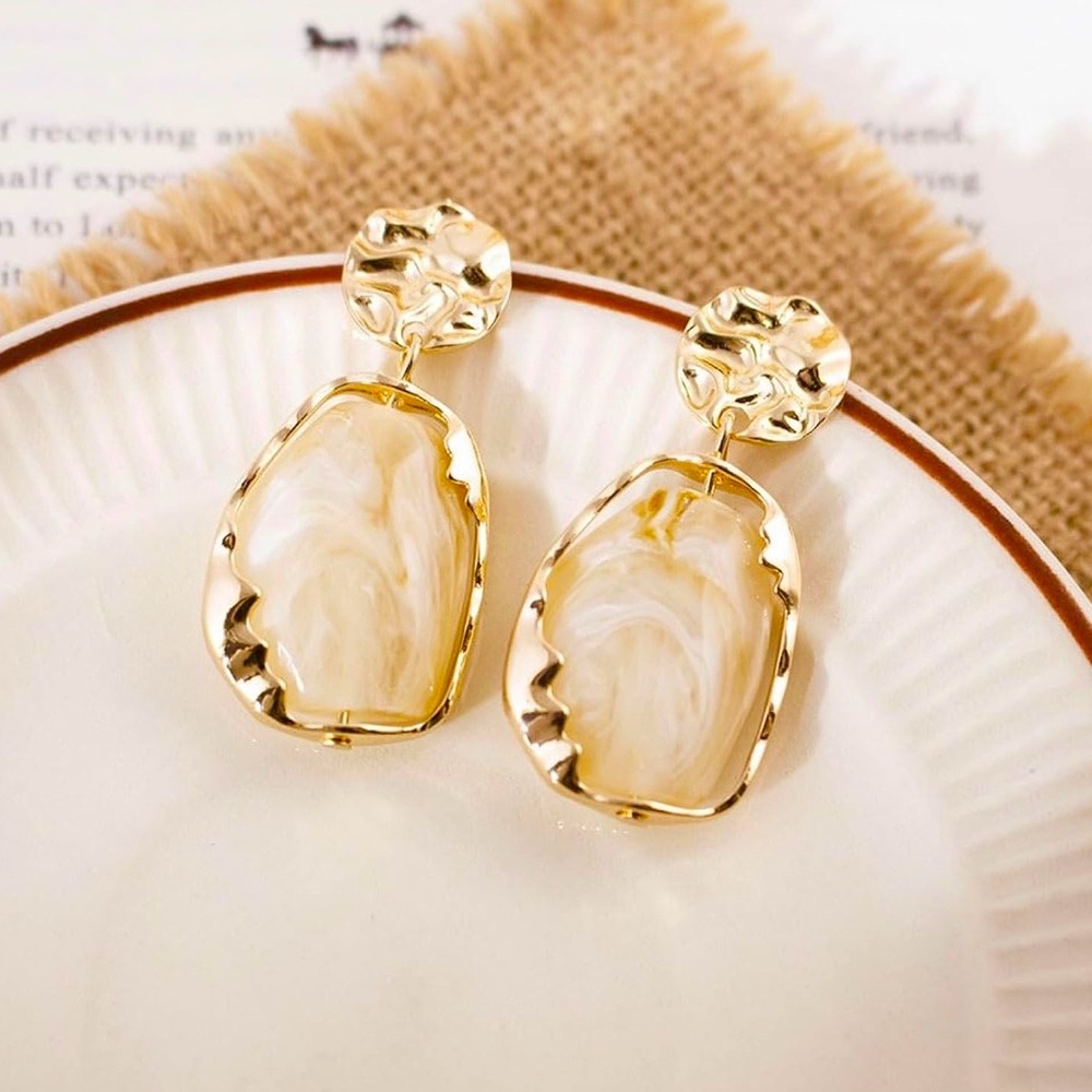 NEW Elegant Gold & Gemstone Post Dangle Earrings